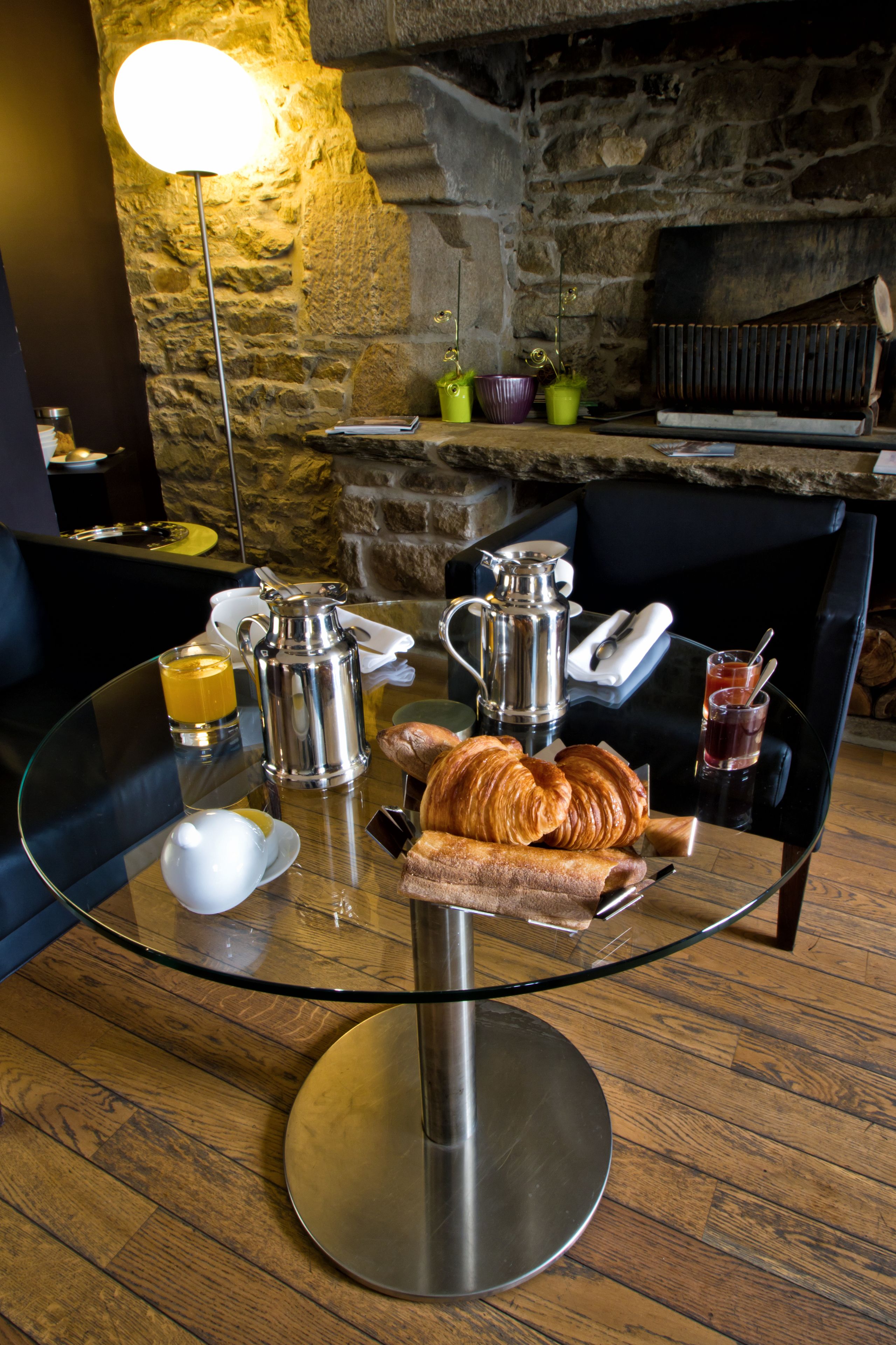 Daily continental breakfast for a fee