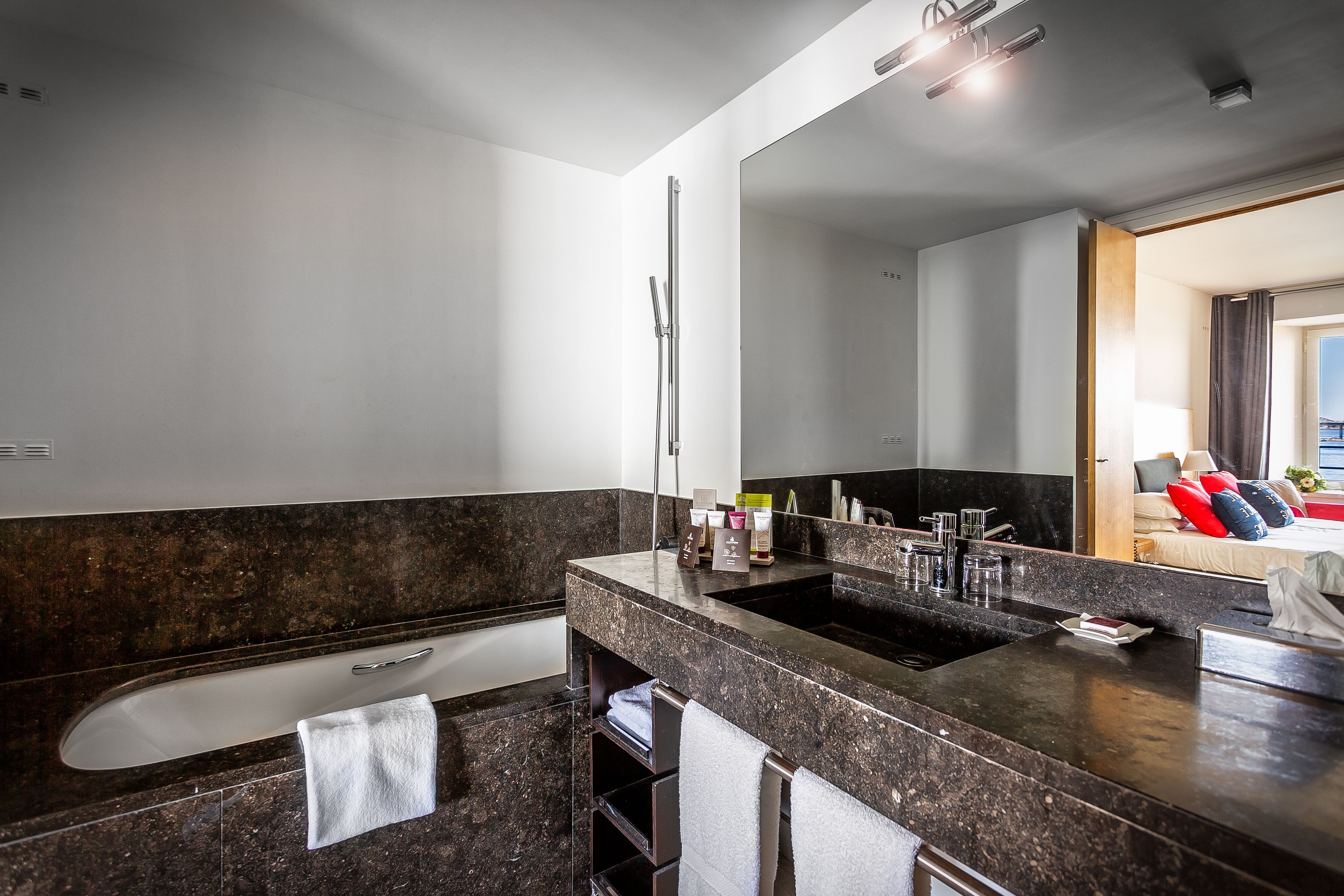 junior suite, sea view | bathroom | designer toiletries, hair dryer, bathrobes, slippers