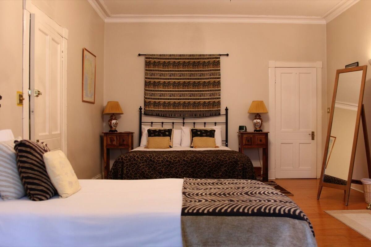 Superior Double Room, Ensuite (Colonial Room) | WiFi
