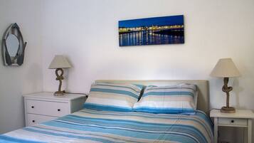 Double Room (King)