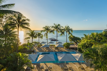 Terraza. Mon Choisy Beach R.