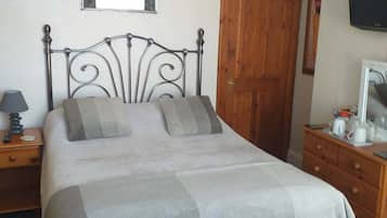 Phòng Suite, có phòng tắm riêng (2 Adults and 1 Child)