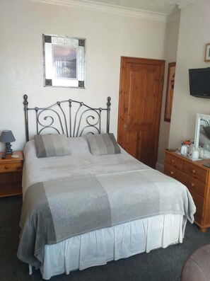 Suite, baño privado (2 Adults and 1 Child)