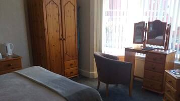 Suite, Ensuite (2 Adults and 1 Child)