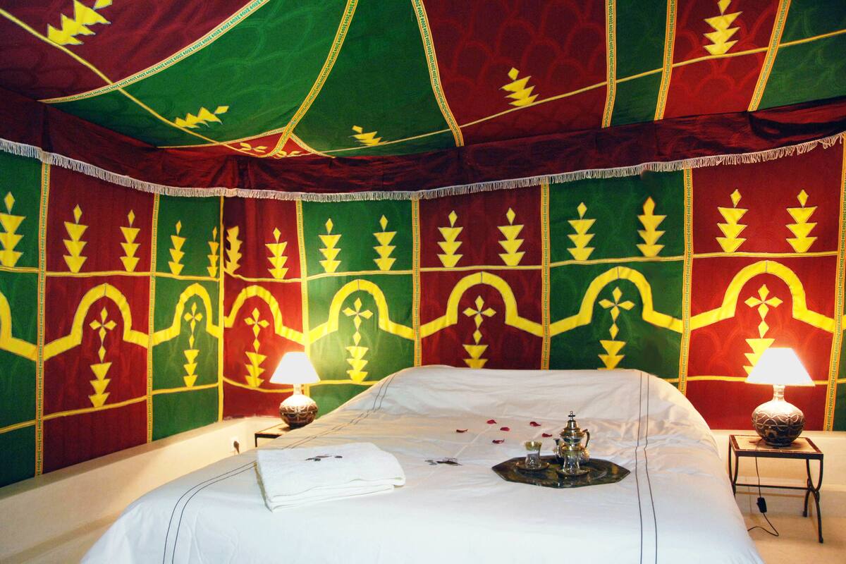 Tent (Quad)