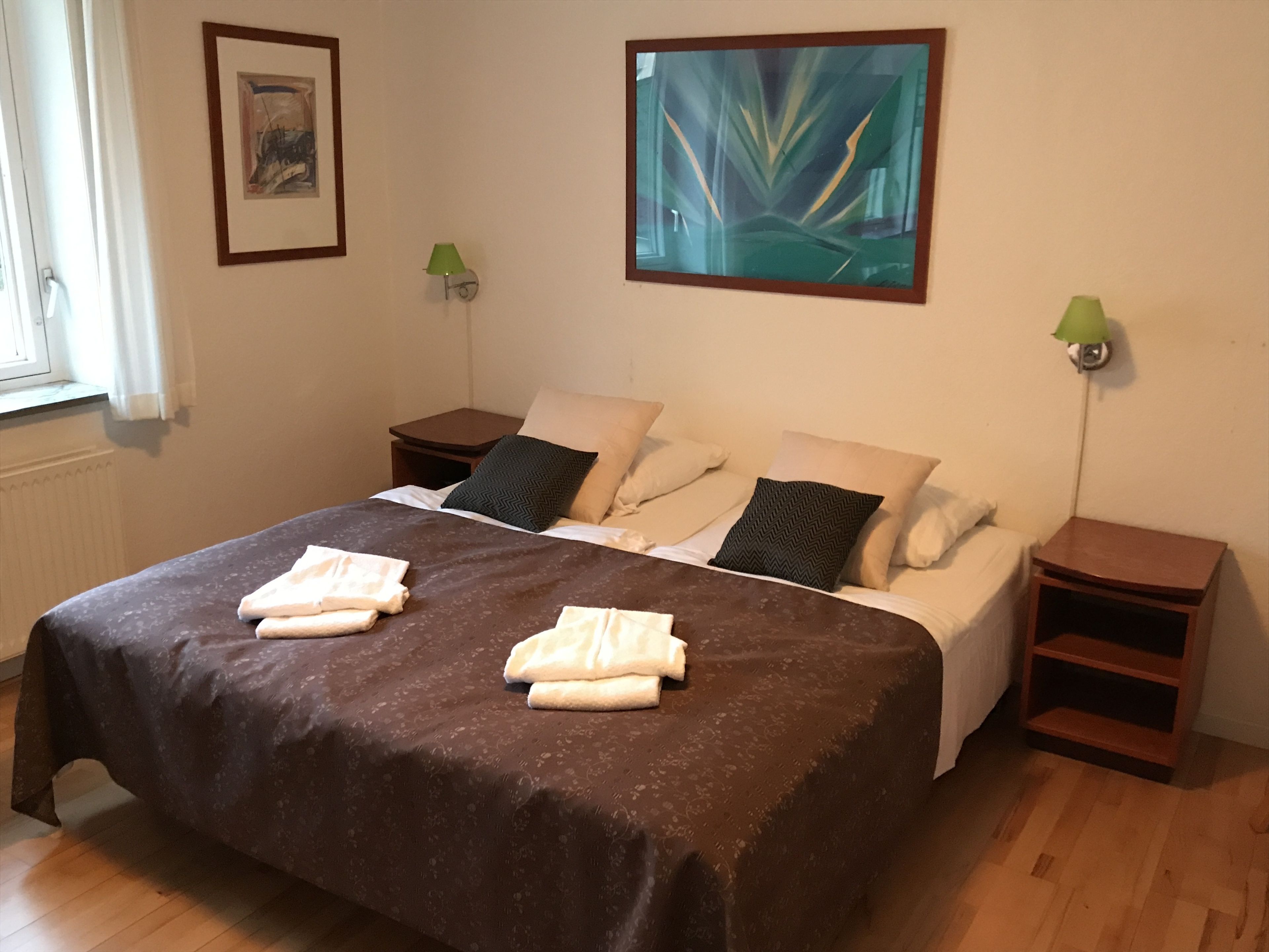 Wi-fi (inkludert) og sengetøy