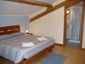 Deluxe Double Room | Premium bedding, Select Comfort beds, minibar, in-room safe - B&B Cuore di Giulietta (Verona)