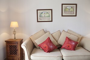 1 bedroom, soundproofing, iron/ironing board, cribs/infant beds - Residence Village d'Oc (Béziers)