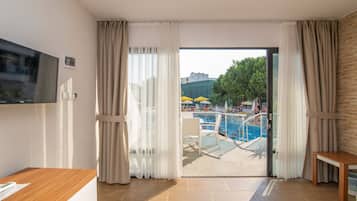 Minibar, insonorización y ropa de cama