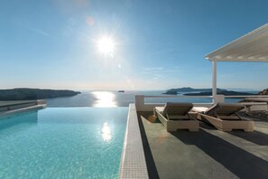 Exterior - Grand View (Santorini)