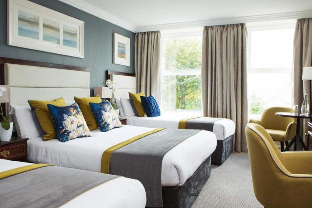 premium bedding, in-room safe, individually decorated