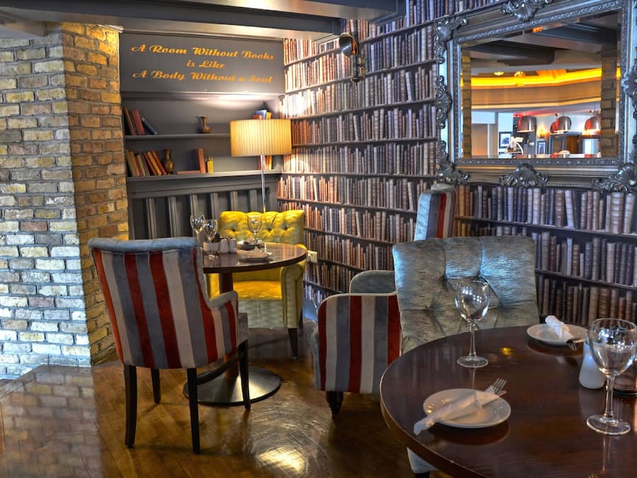 Bar (en la propiedad)