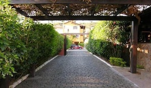 Property grounds - Buzios Centro Hotel by Kastel (Búzios)