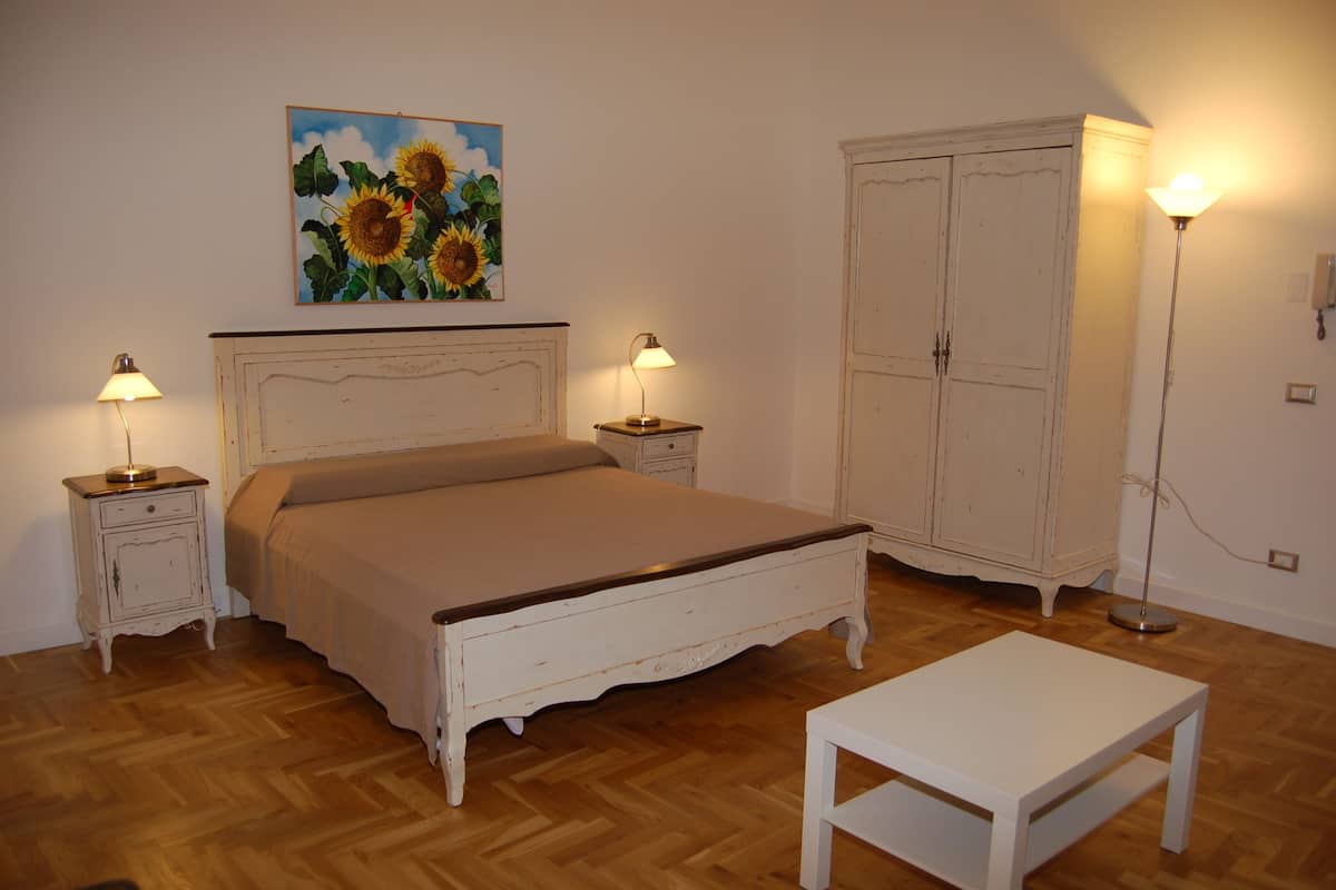 Premium bedding, down comforters, memory foam beds, minibar