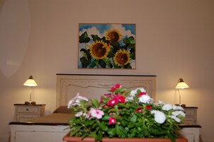 Deluxe Room, Balcony | Premium bedding, down comforters, memory foam beds, minibar