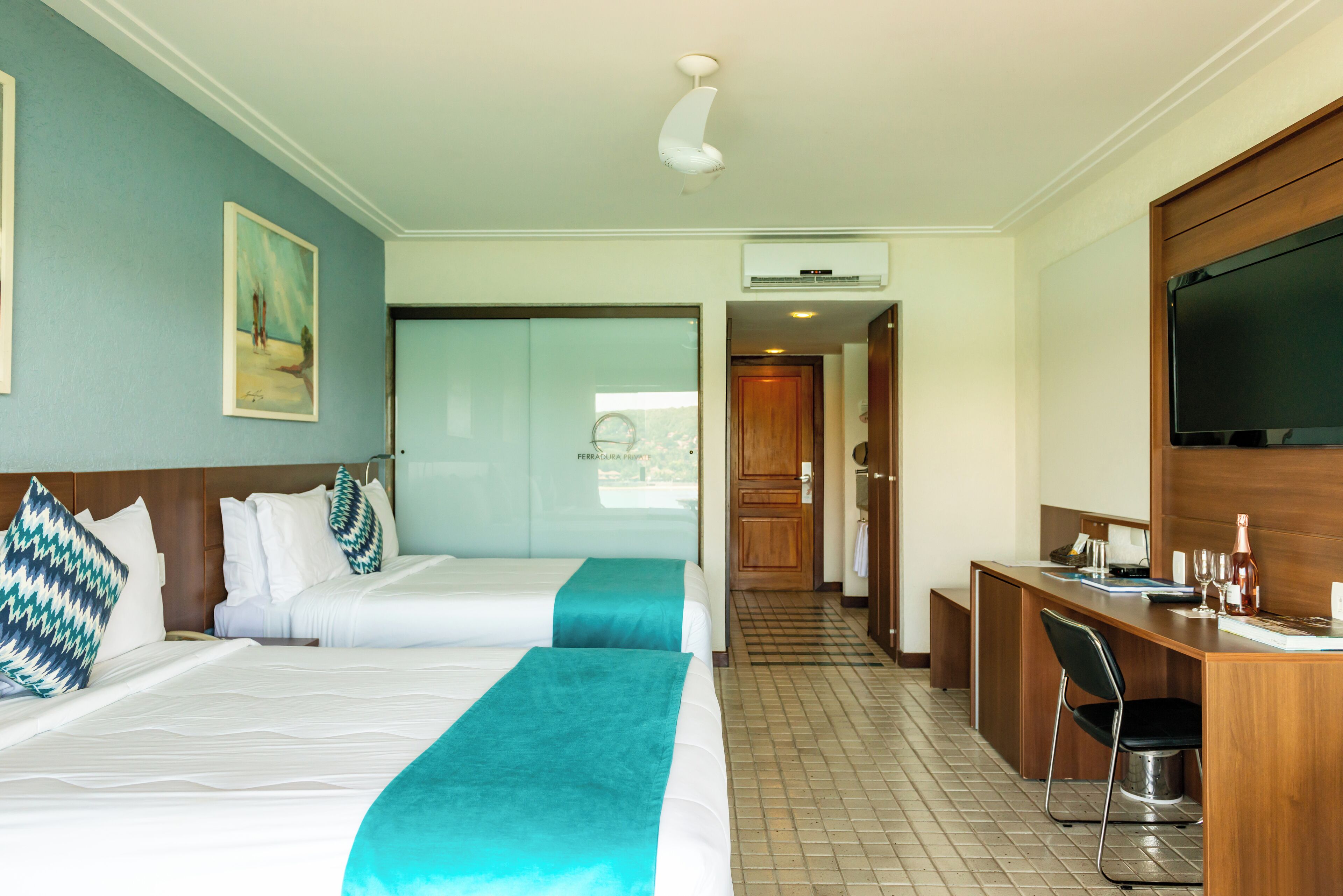 double or twin room | minibar, in-room safe, desk, free wifi