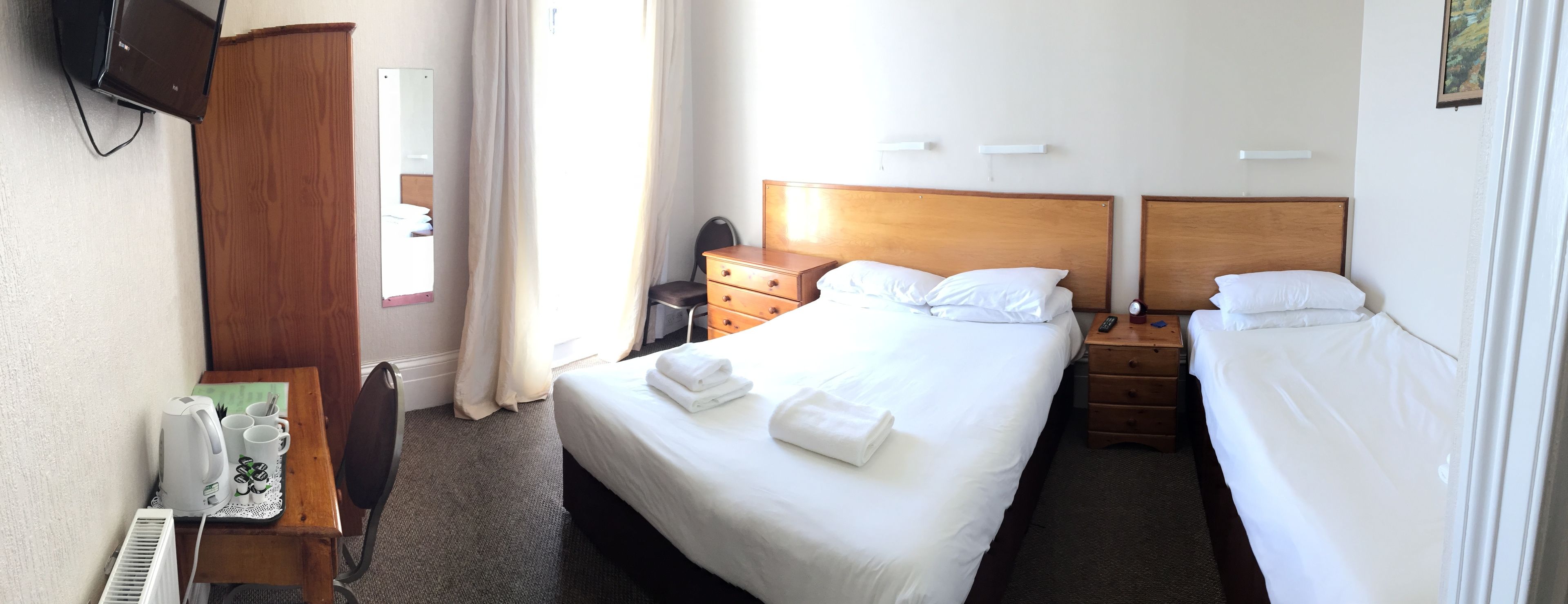 Familiekamer, uitzicht op zee