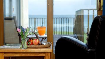 Double Room (Room 4) | Garden