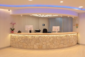 Reception - Hotel Ambassador Playa II (Benidorm)