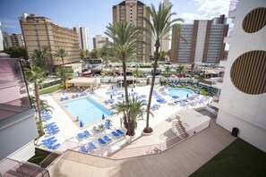 Outdoor pool - Hotel Ambassador Playa II (Benidorm)