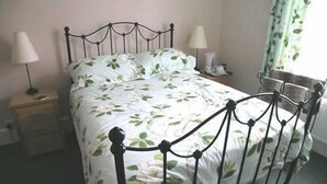 WiFi (surcharge), individually decorated - Marisha's Guest House (Bath)