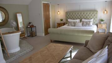 Suite, salle de bains attenante