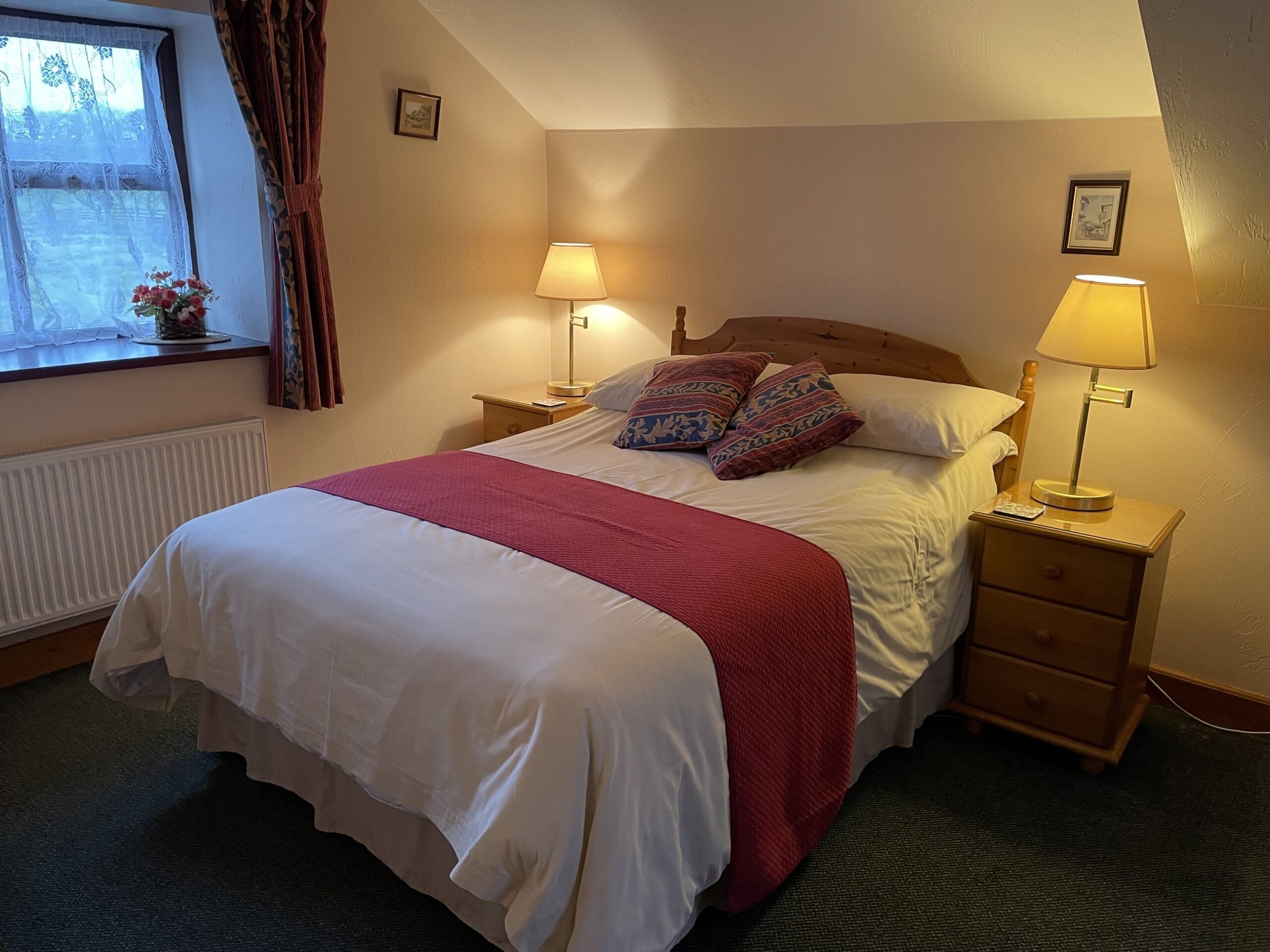 Chambre Double, salle de bains attenante