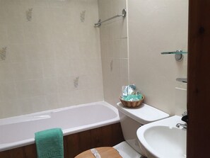 Doppelzimmer, mit Bad | Badezimmer
