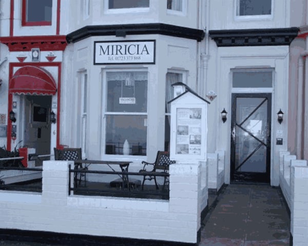Miricia Guest House - Scarborough