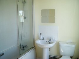 Double Room, Ensuite | Bathroom