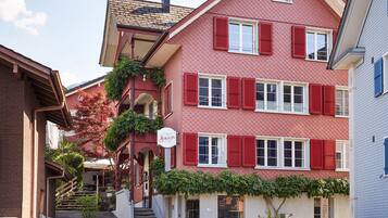 Bagian depan properti