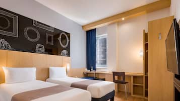 Standard Room, 2 Twin Beds | In-room safe, desk, laptop workspace, soundproofing