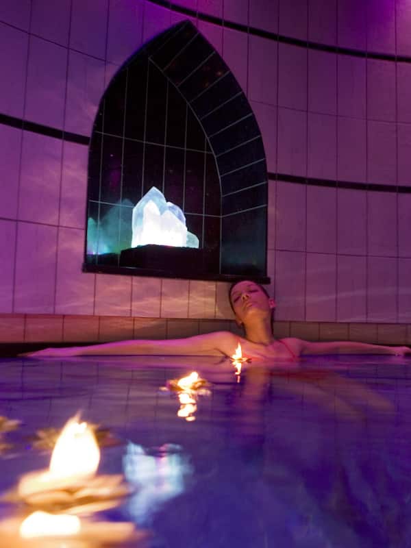 Couples treatment rooms, sauna, hot tub, steam room, Turkish bath