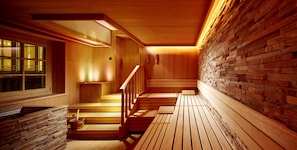 Couples treatment rooms, sauna, hot tub, steam room, Turkish bath