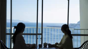 Western-Style Room with Panorama View of Kagoshima Bay - High Floor | In-room safe, blackout drapes, iron/ironing board, free WiFi