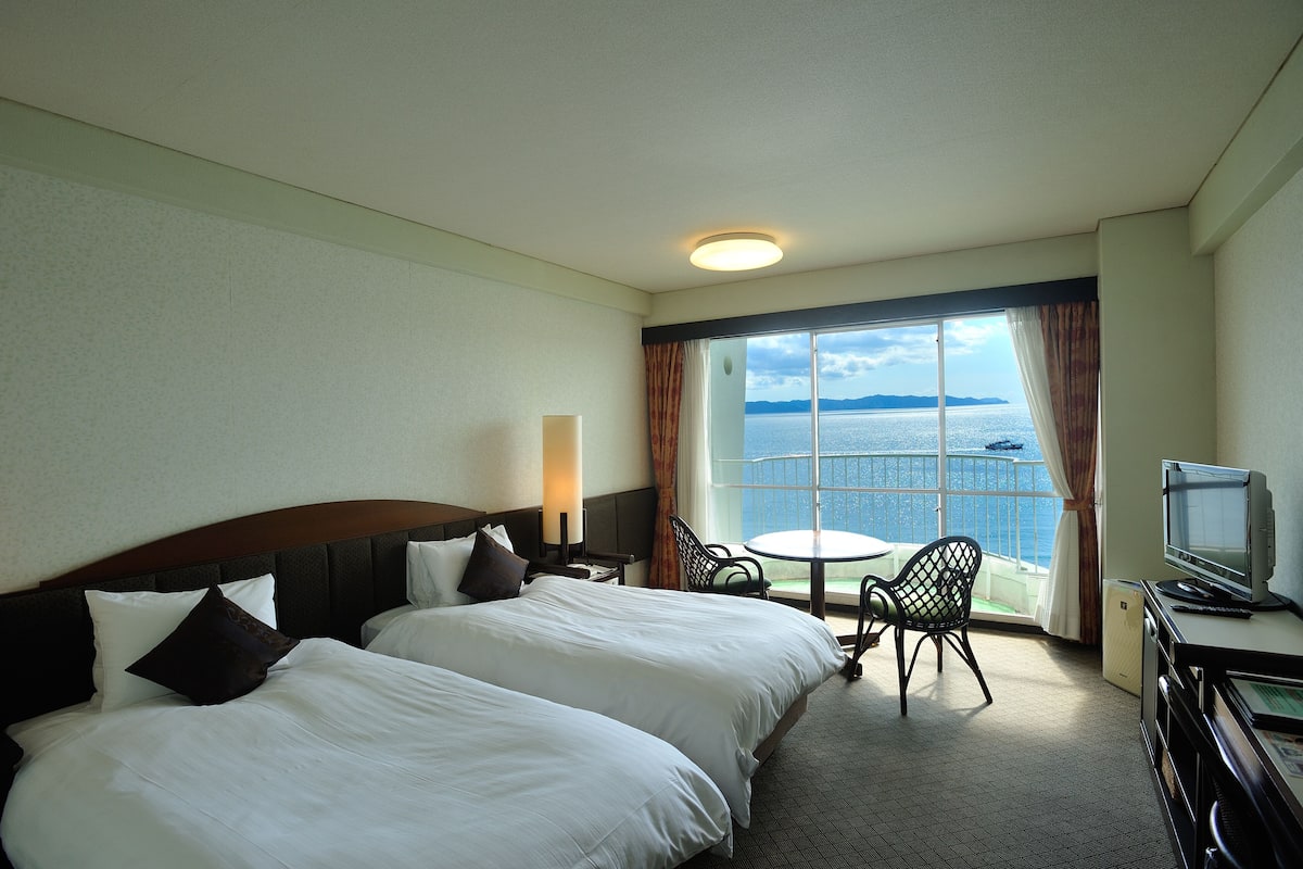 In-room safe, blackout curtains, iron/ironing board, free WiFi