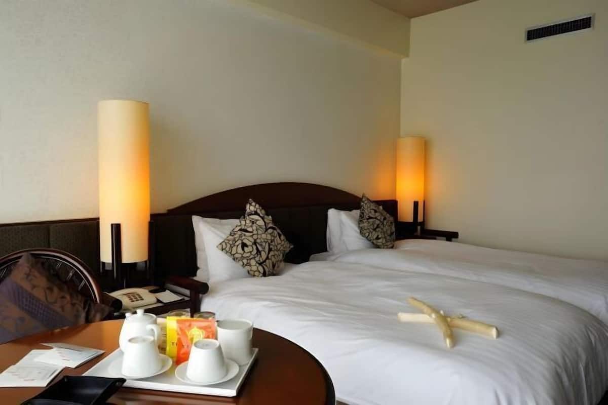 In-room safe, blackout curtains, iron/ironing board, free WiFi