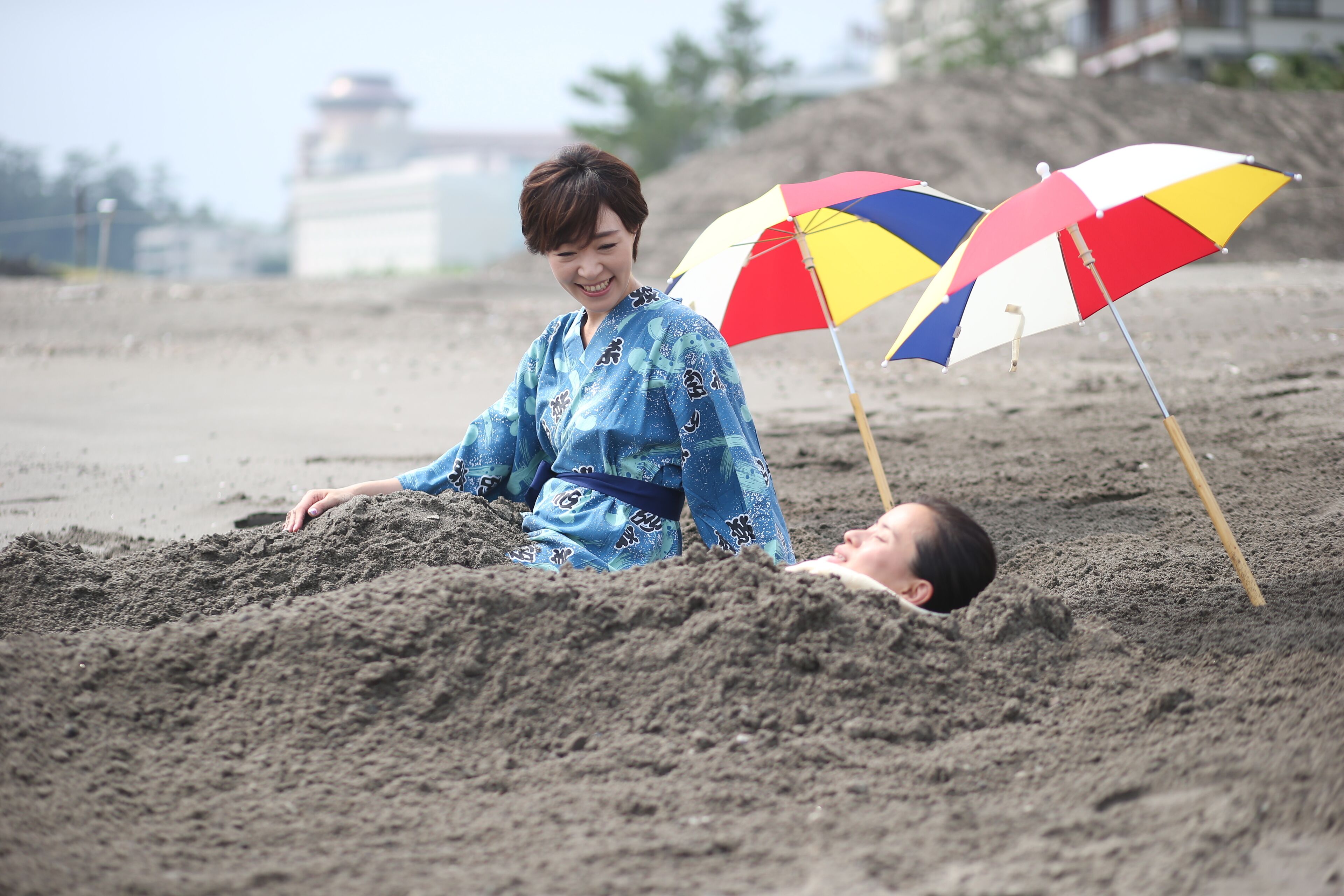 body treatments, aromatherapy, facials, reflexology, massages