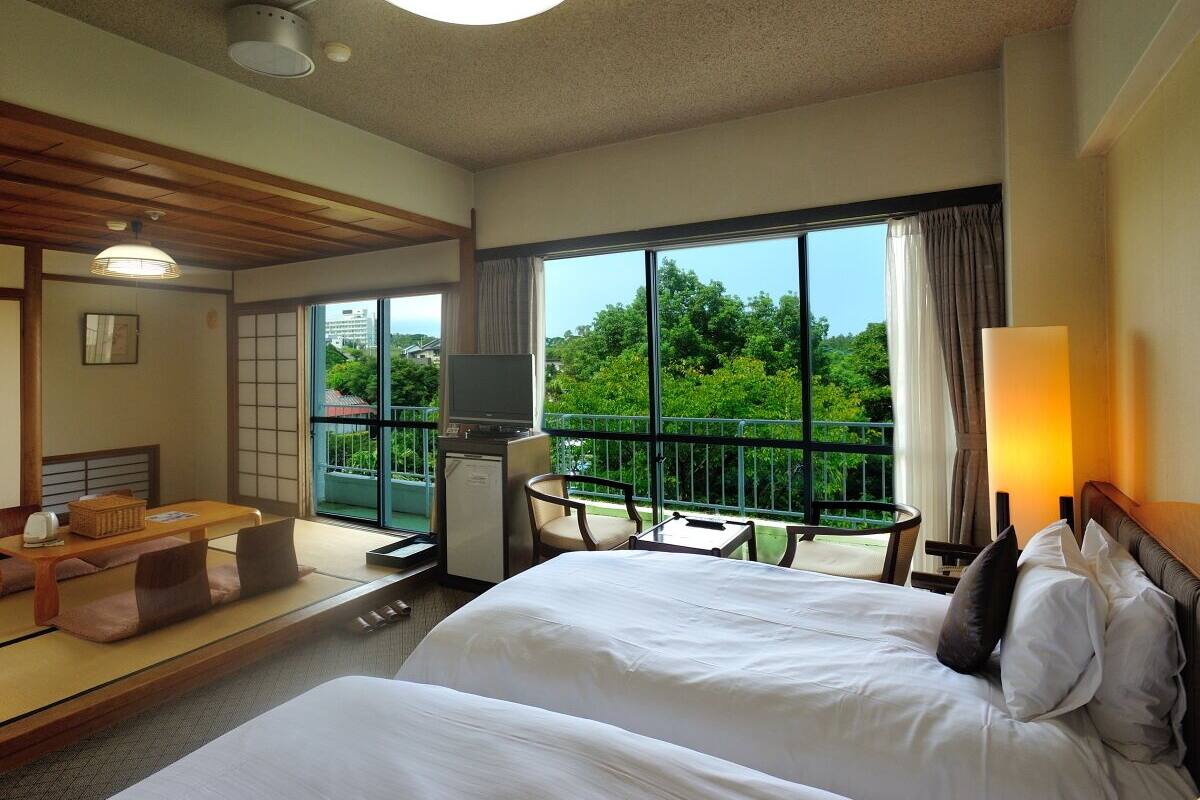 标准双床房, 城市景观 (Japanese-Western Style ) | 客房内保险箱、遮光窗帘、熨斗/熨板、免费 WiFi