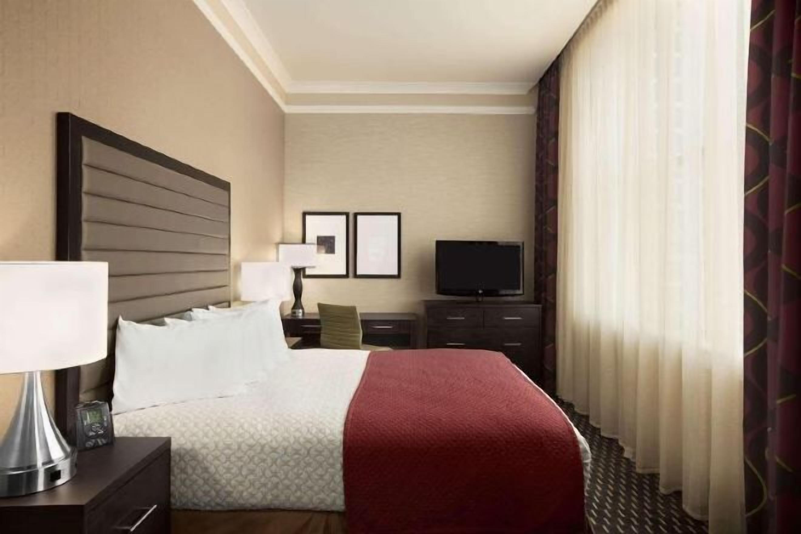 1 sovrum, sängtillbehör av högsta kvalitet och bäddmadrasser