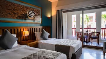Sifawy Room Twin Beds | 1 bedroom, minibar, in-room safe, blackout drapes