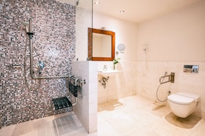 Habitación | Baño | Ducha y cabezal de ducha tipo lluvia