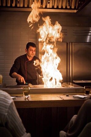 4 Restaurants; Frühstück, Mittagessen und Abendessen werden serviert