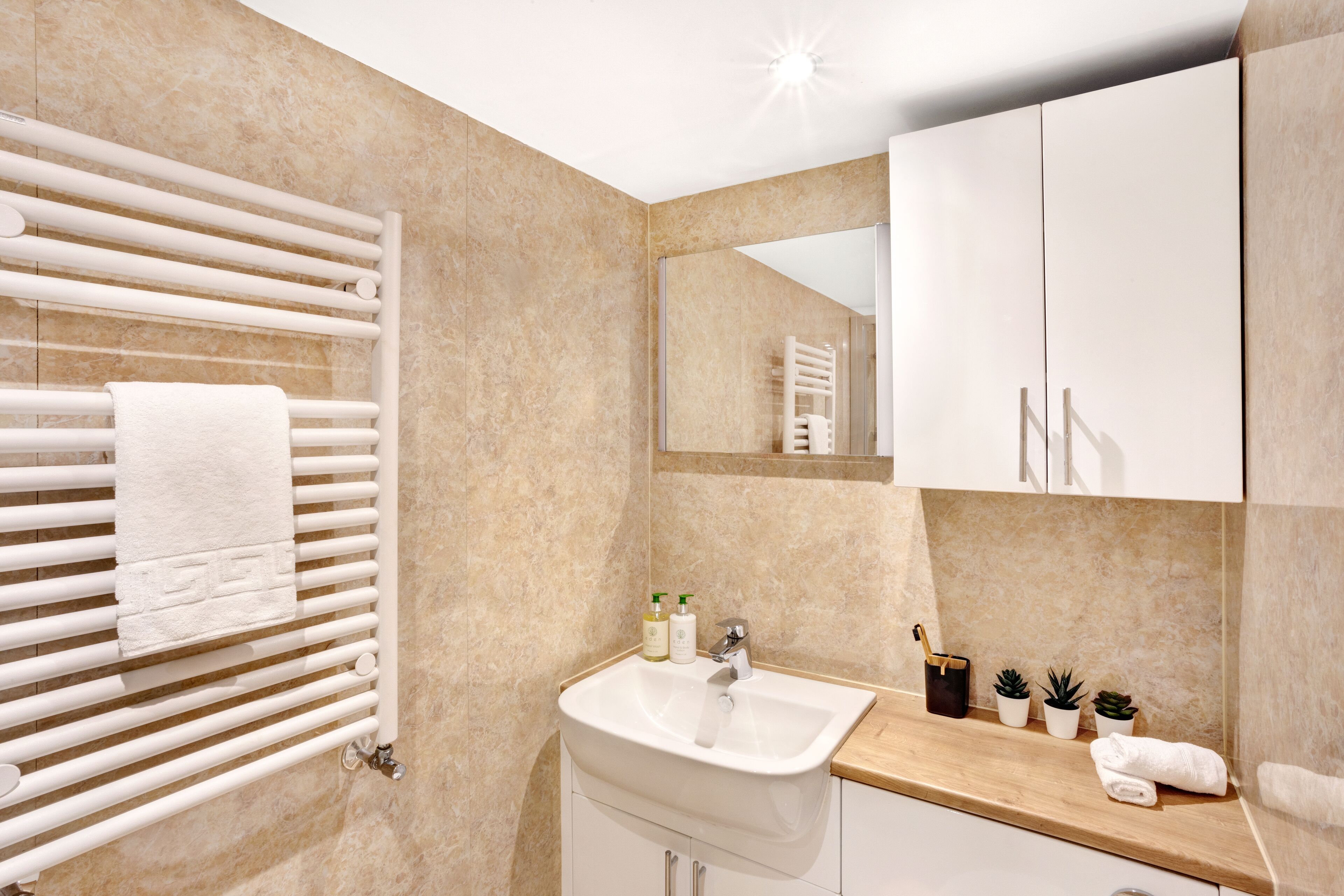 Foto - Fountains Guest House - Harrogate Stays with FREE PARKING