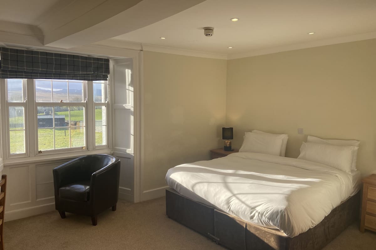 Deluxe tweepersoonskamer, en-suite badkamer | 1 slaapkamer, wifi