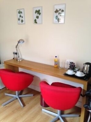 In-room safe, desk, soundproofing, iron/ironing board