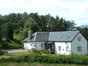 Exterior - Coinachan Guest House (Spean Bridge)