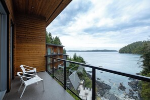 Premium Studio, 1 King Bed, Ocean View | Beach/ocean view - Duffin Cove Oceanfront Lodging (Tofino)