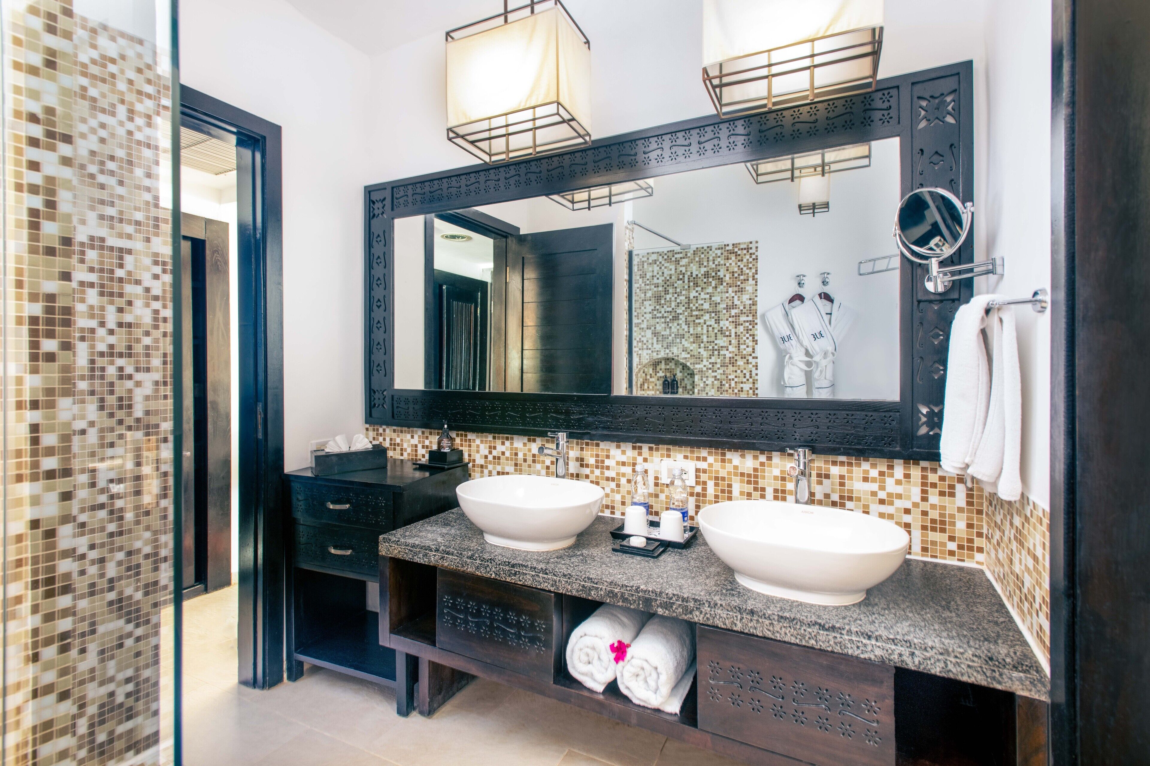 shower, rainfall showerhead, eco-friendly toiletries, hair dryer