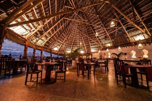 Bar (en la propiedad)